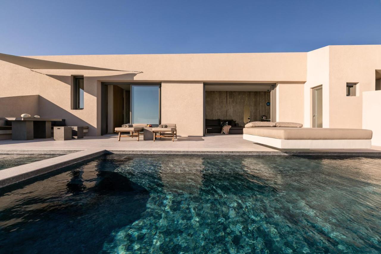Santorini Sky, Luxury Resort Pyrgos Kallistis Bagian luar foto